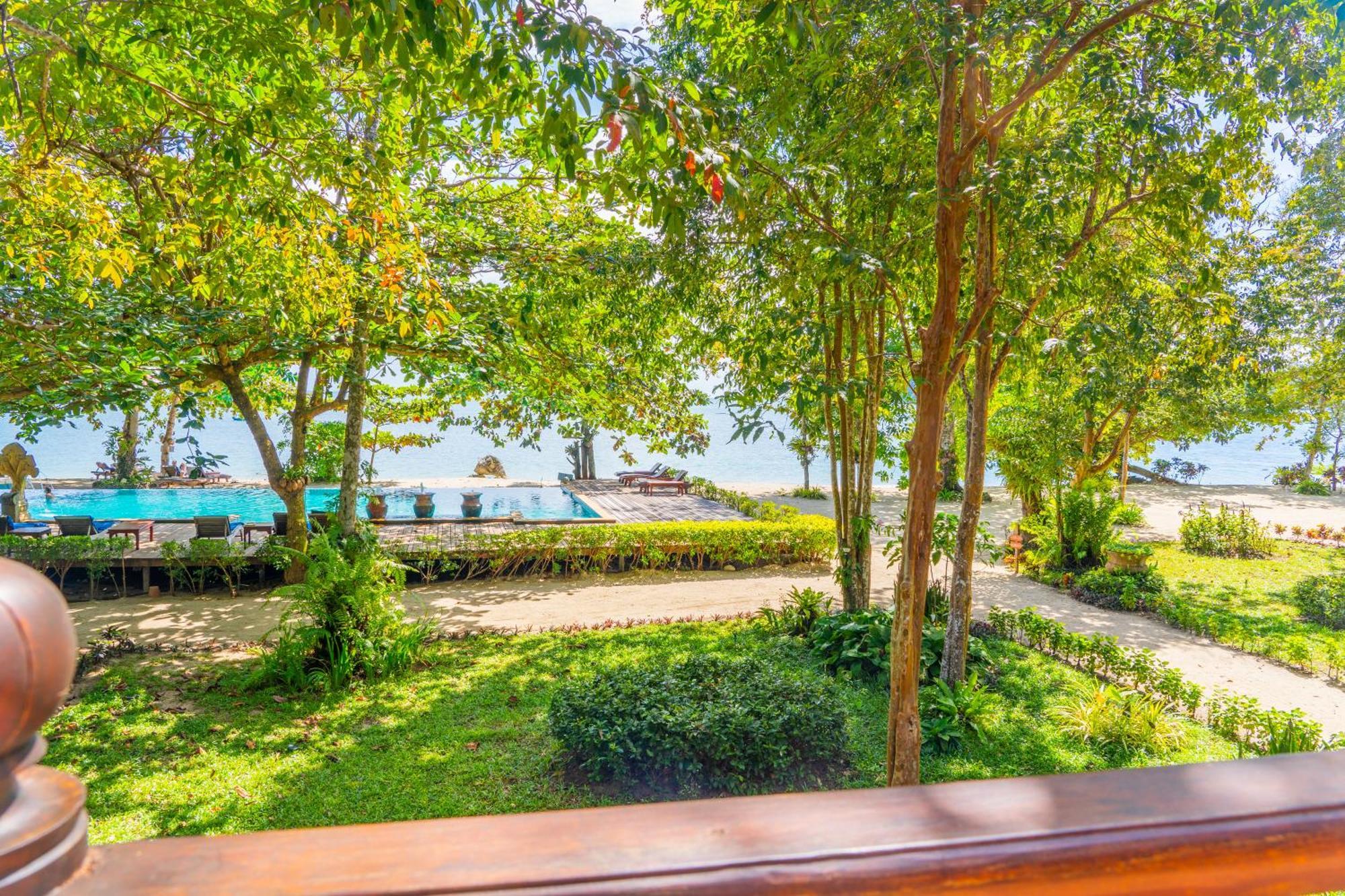ชีวาปุรีบีชรีสอร์ท เกาะช้าง ภายนอก รูปภาพ